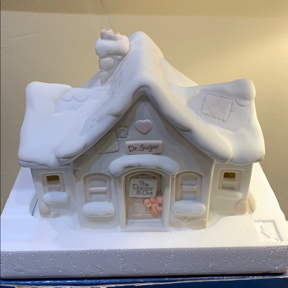 Precious Moments Sugar Town Dr office Nightlight